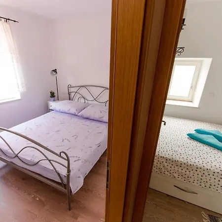 Holiday home Dvor - Old Town Stone House